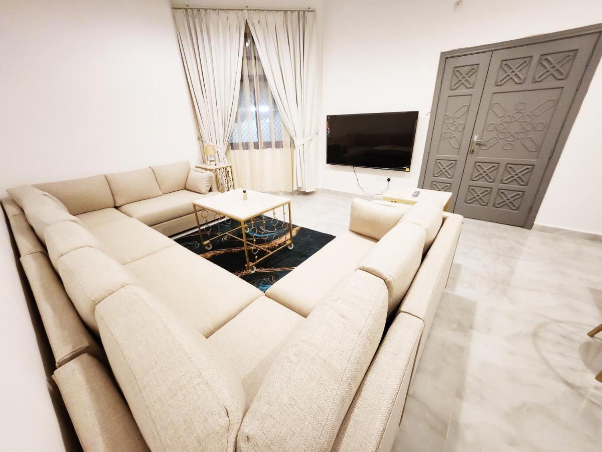 Moods Holiday Homes العين المظهر الخارجي الصورة