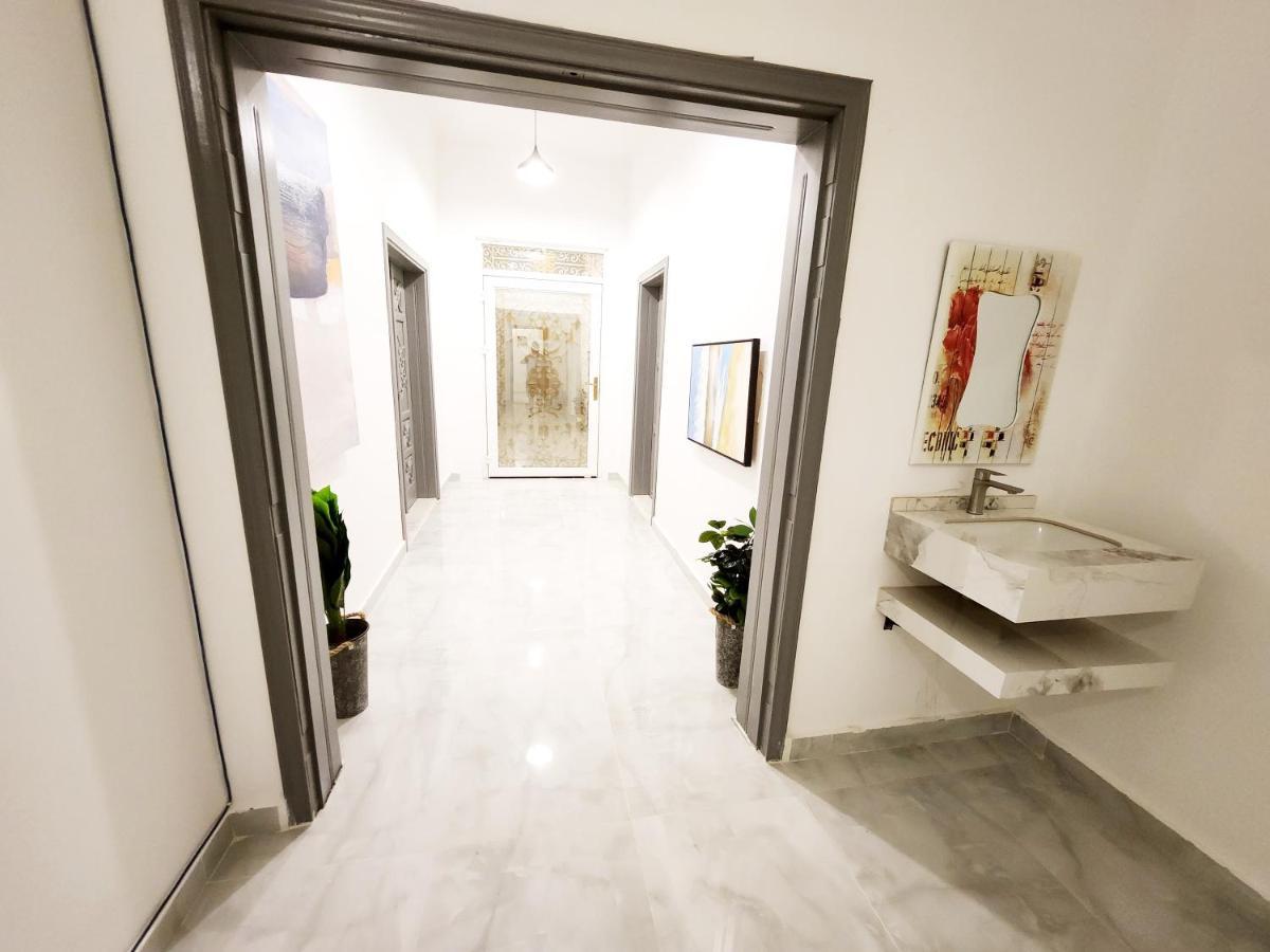 Moods Holiday Homes العين المظهر الخارجي الصورة