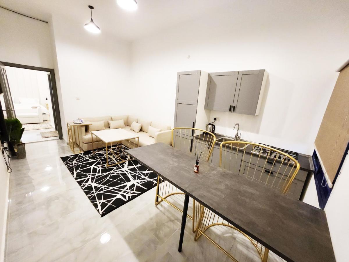 Moods Holiday Homes العين المظهر الخارجي الصورة