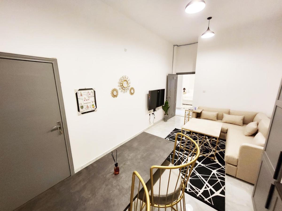 Moods Holiday Homes العين المظهر الخارجي الصورة